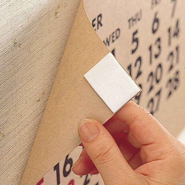 両面テープ イージーオンオフテープ お徳用 あとのつかない両面テープ ( 粘着テープ はがせる テープ 画鋲不要 押しピン不要 ガラス面 壁面 コンクリート 写...