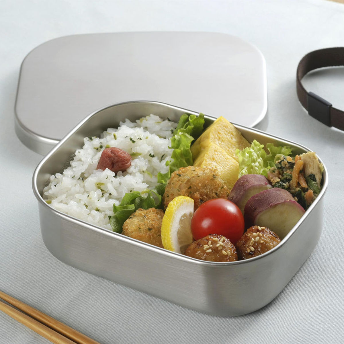 ランチボックス 700ml TSUBAME ステンレス 弁当箱 M 日本製 （ お弁当箱 女子 男子 大人 子供 1段 一段 ステンレス製 パッキン付き 弁当 お弁当 ベルト付き ランチベルト 1段弁当 ）