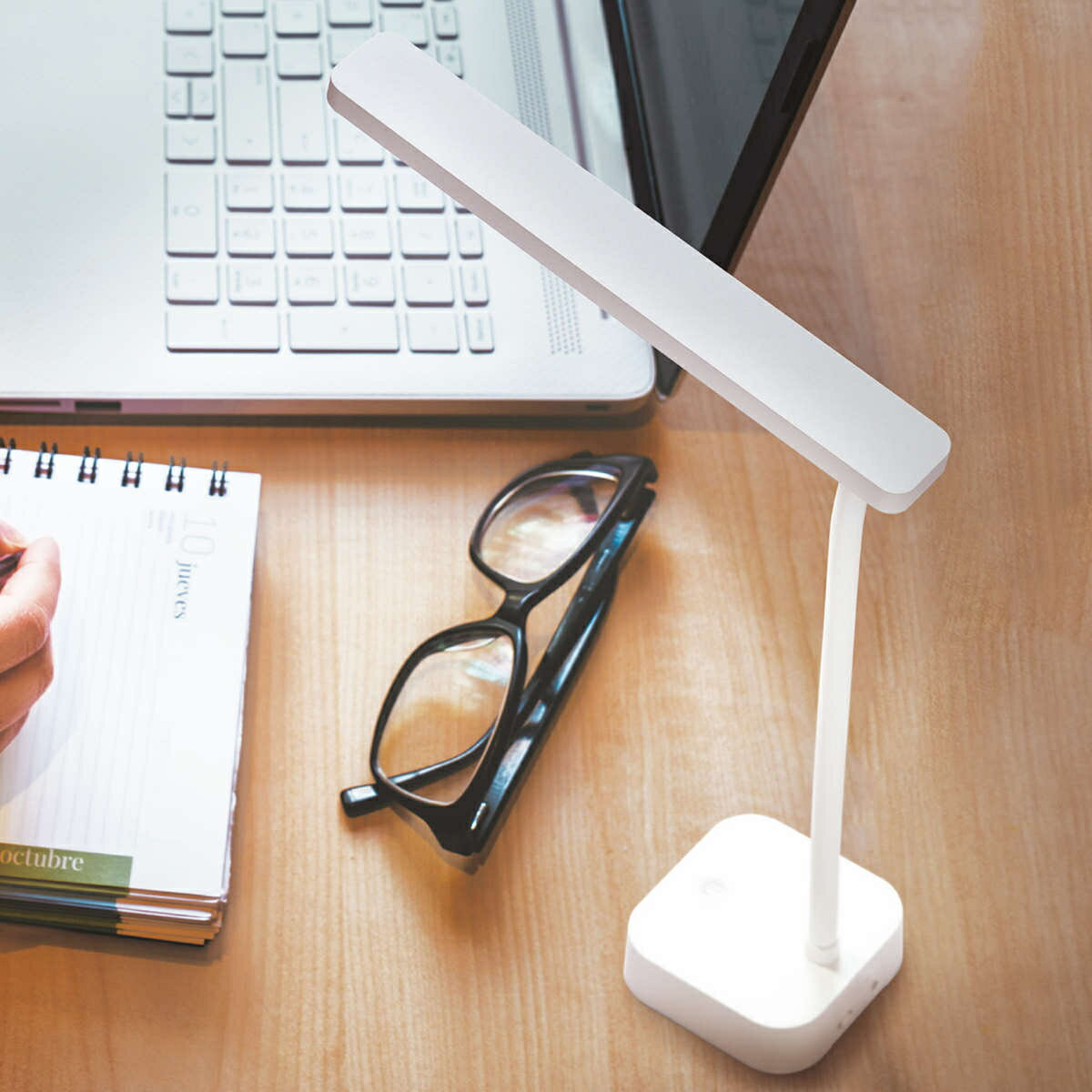 デスクライト ユートリム スリム LED 調光 USB充電 軽量 卓上照明 （ テーブルライト コードレス 昼白色 充電式 無段階調光 コンパクト リビング学習 ライト 入学準備 照明器具 卓上 省スペース タッチセンサー タッチ 角度調節 ）【39ショップ】