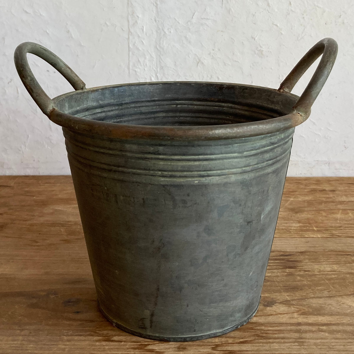 植木鉢 ブリキハンドルポット L （ プランター プラントポット 植物用ポット 鉢カバー ブリキポット ブリキ鉢 植物 花 ドライフラワー 観葉植物 多肉植物 園芸 インテリア 収納 ブリキ 丸型 PVCポット付き ）【39ショップ】のサムネイル