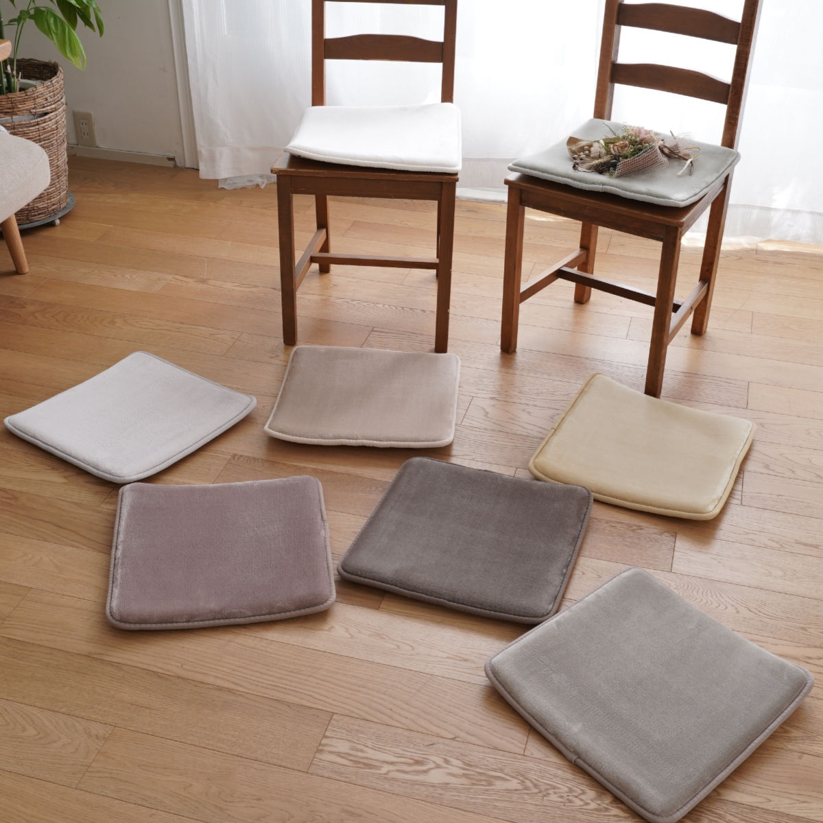 チェアパッド 3層ウレタン フランネル 四角 くすみカラー （ 40cm チェアマット 滑り止め シートクッシ..