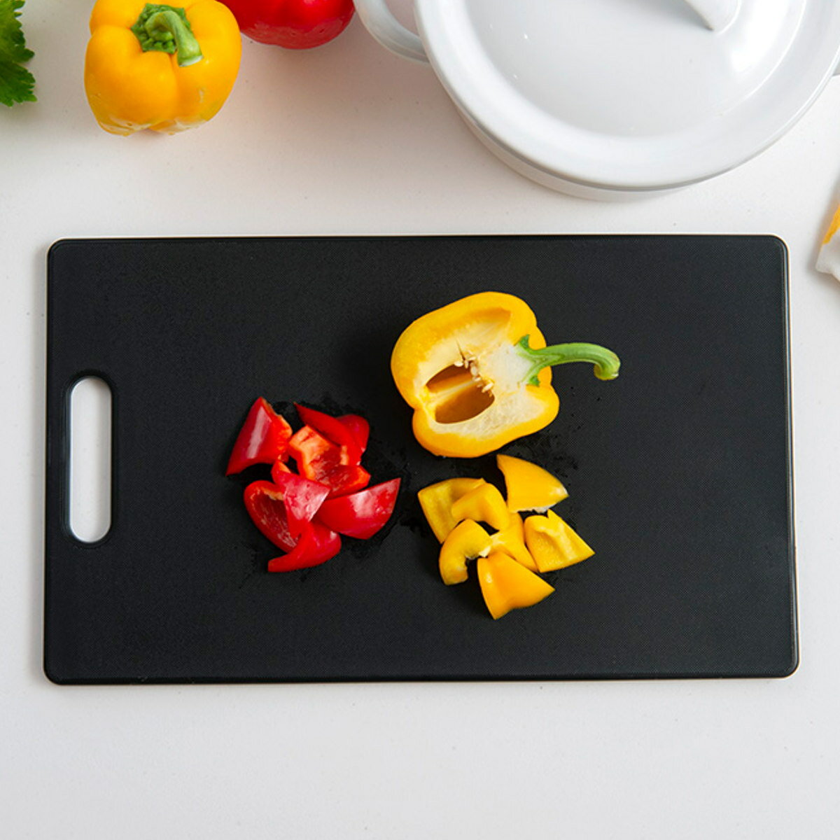 まな板 L 軽量 食洗機対応 見やすい耐熱抗菌まな板 （ カッティングボード 抗菌まな板 黒いまな板 耐熱 抗菌 まないた マナイタ 俎板 プラスチック製 両面使える 軽い 薄型 ）【39ショップ】