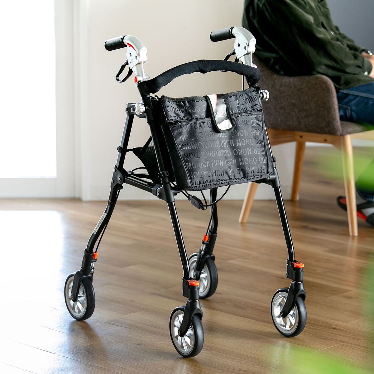 歩行車 スリムフィット ラージサイズ フロントガードタイプ ( 歩行器 軽量 コンパクト 介護 シルバーカー カート 折りたたみ 男女兼用 高齢者 歩行補助 シ...