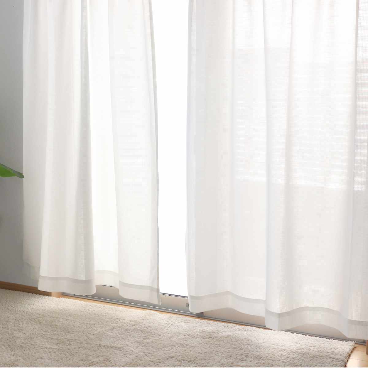 レースカーテン 消臭 ミラーレース UVカット 100×133〜198cm 2枚 洗える 犬用 （ カーテン レース 既製品 消臭レースカーテン ペット 犬専用 消臭機能 ウォッシャブル 紫外線カット 格子柄 機能性レースカーテン 日本製 2枚入り ）【39ショップ】
