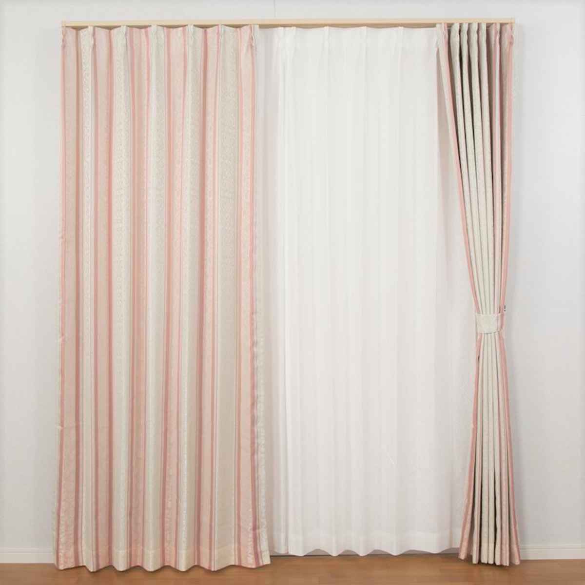 樂天商城 - カーテン 3級遮光 アングル 100×105〜200cm 2枚、150×178cm・200×178cm・200×230cm 1枚 形状記憶 洗える ローズ （ ユニベール 遮光カーテン 3級 ドレープ ドレープカーテン 遮光 既製品 形状記憶加工 ）【39ショップ】