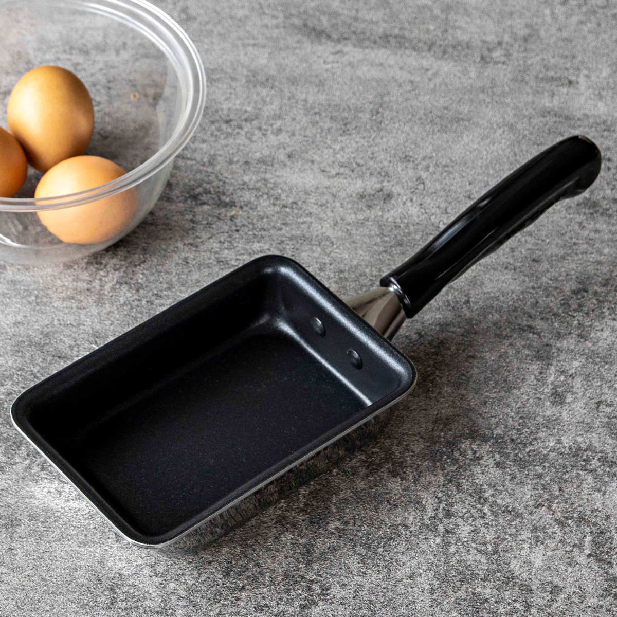 Ih/Gas Compatible - Vita Craft 卵焼き器 15×9.5cm IH対応 カーペンター エッグパン ミニ PFOAフリー （ ビタクラフト ガス火対応 玉子焼き器 金属ヘラOK 小さめ 玉子焼き フライパン 卵焼き 玉子焼きフライパン 朝食 弁当 アルミ ステンレス 4層構造 ）【39ショップ】