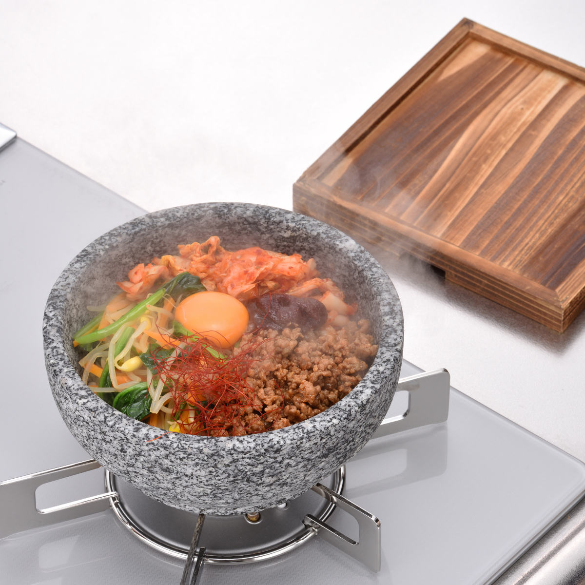 ビビンバ鍋 18cm 専用木台付き 味覚探訪 韓国編 石焼ビビンバ鍋 （ 石鍋 韓国式 置台付き 石焼きビビンバ鍋 ビピンパ鍋 石焼きビピンパ鍋 クッパ 韓国食器 敷板付き 一人鍋 家庭用 業務用 ）【39ショップ】