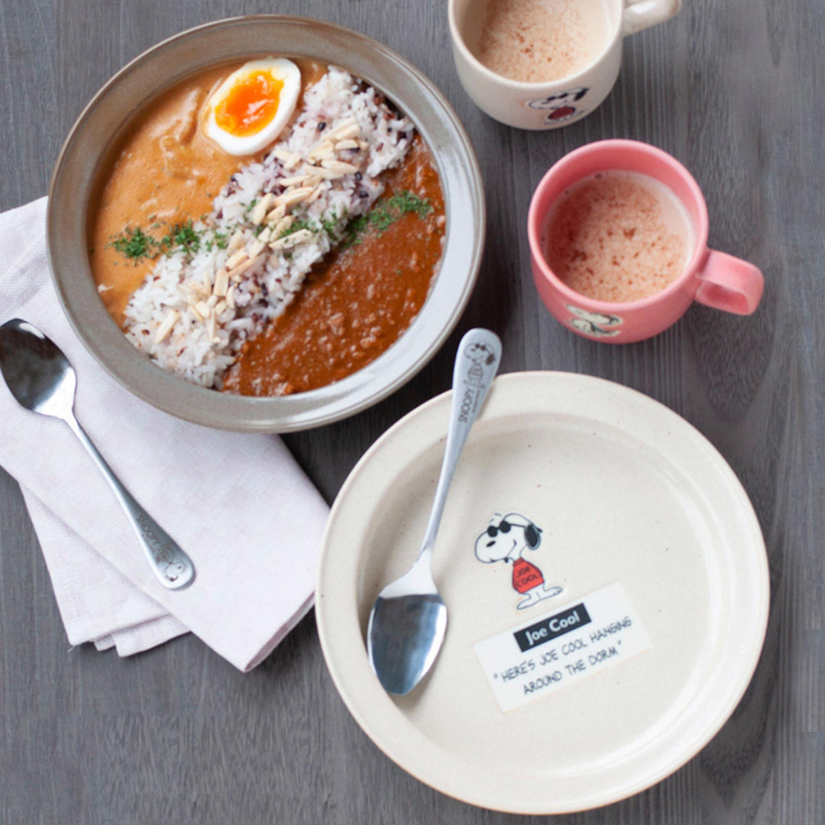 Rakuten - 皿 ペアカレー皿 Lセット スヌーピー （ 21.3cm 2枚入り 電子レンジ対応 食洗機対応 磁器 日本製 プレート 深皿 カレー皿 お皿 食器 キャラクター かわいい シンプル おしゃれ プレゼント ギフト ギフトセット ）【39ショップ】
