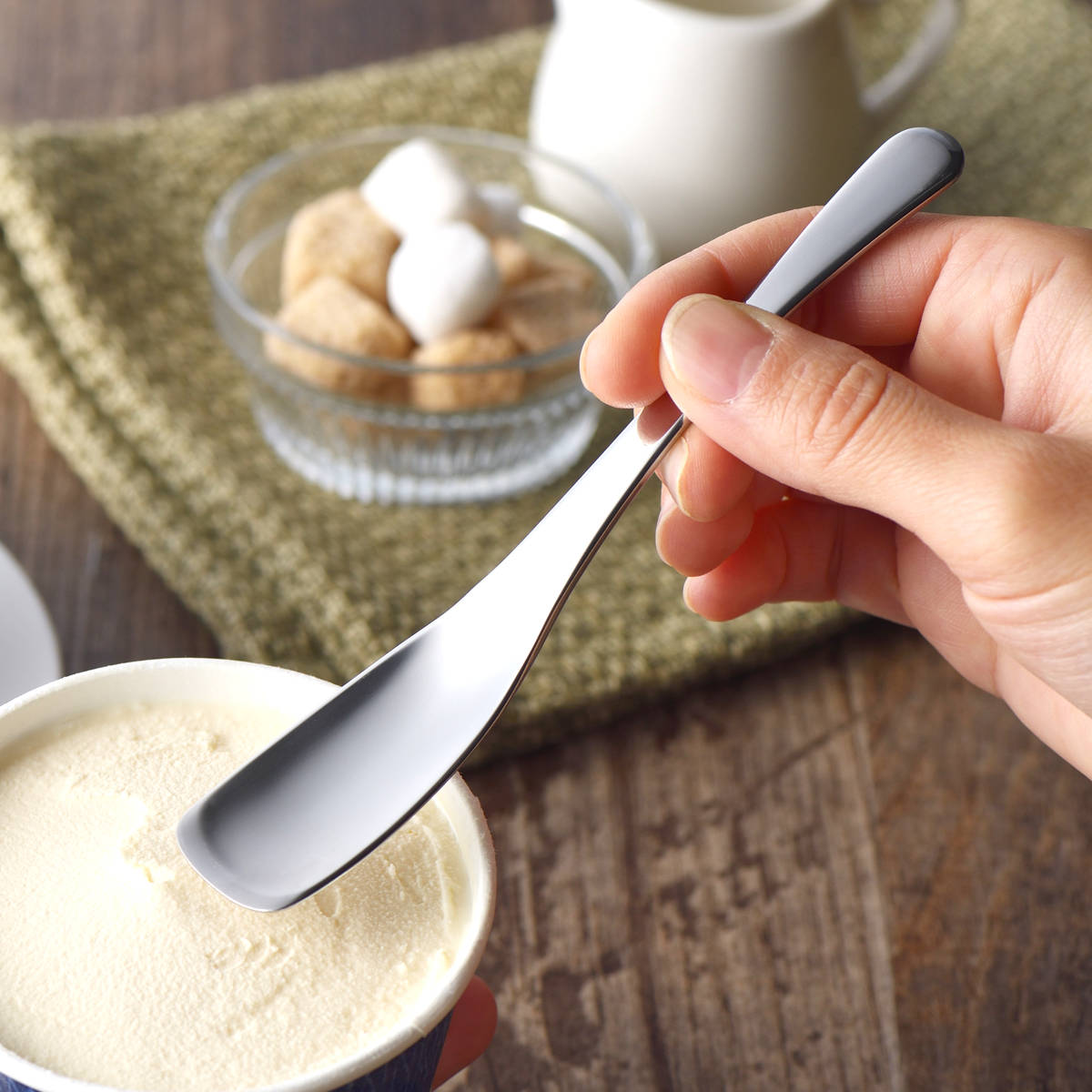 スプーン すくいやすいアイススプーン 4本セット （ ステンレス 日本製 燕三条 アイス カトラリー 15cm おしゃれ シンプル アイスクリーム シャーベット デザート スイーツ スリム ）【39ショップ】