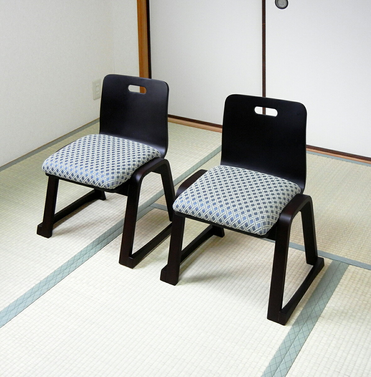 和室用スタッキング座椅子 2脚組 格子柄 ブラック 背もたれ付き 座面高さ約35cm 畳用曲木椅子 高座椅子 和室用椅子