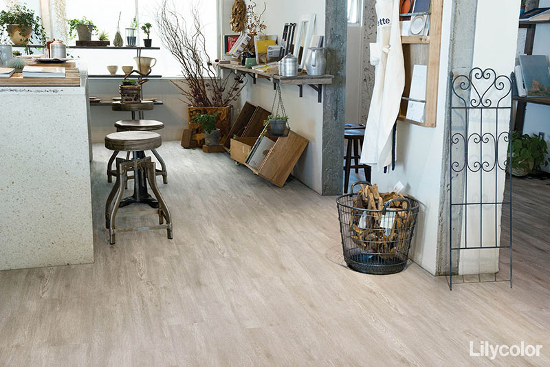 リリカラ フロアタイル エルワイタイル WOOD シャビーオーク LYT 84084〜LYT 84085 ケース売り/1ケース 24枚入り（約3.29m2） 2