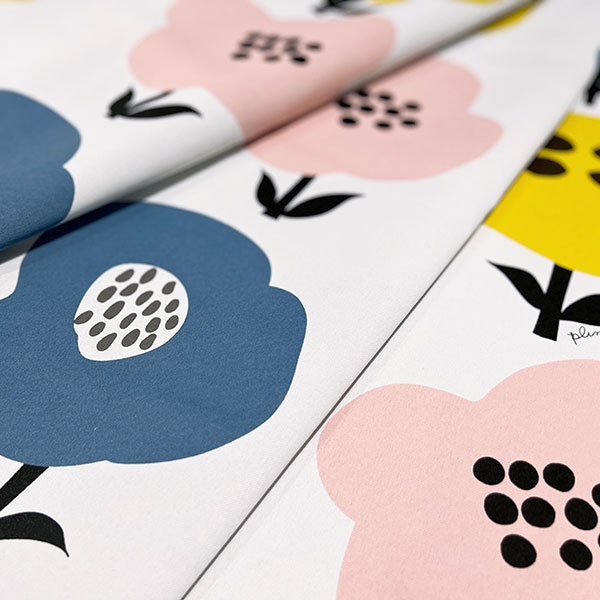 ノイエ カーテン プルーン 3色お花 形態安定 2倍ヒダ（タッセル含む） プルーン 幅150×高さ200cm迄