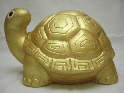 金の亀【送料無料】亀 かめ カメ 焼き物 陶器 信楽 信楽焼 SALE セール 高級プレゼント 贈り物 贈答品 雑貨 祝い 豪華 大きい ゴージャス オブ...