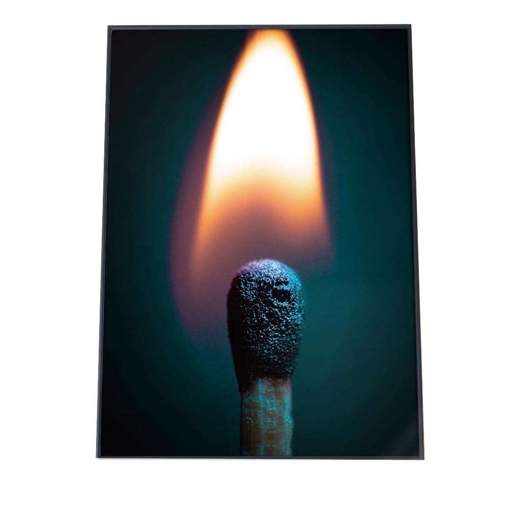 マッチ 炎 火 オレンジ 熱 ポスター 【選べる全サイズ＆用紙】 ポスター フォト フレーム オシャレ アート モダン 炎 キャンプ ファイア 火 オレンジ 暖炉 あったかい 冬 幻想的 ファイヤー a0 a1 a2 a3 a4 b0 b1 b2 b3 b4 特大 小さい 縦【ki-poster-133】