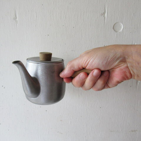 MIYACO / 宮崎製作所 ミヤコ 茶き 急須 小 ざらめステンレス急須/茶瓶/北欧/シンプル/かわいい/おしゃれ/割れない/国産/日本製/STAINLESS/燕