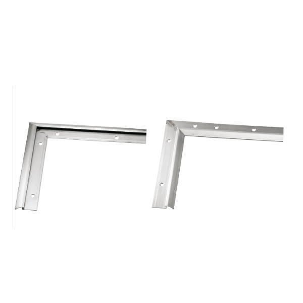 ステンレス製SUS304(18.8cr) ヘアライン仕上げ 出隅：200mm×200mm 入隅：200mm×200mm 穴あけ加工済み 使用できる品番：20-306 ※下地への墨打ち後、墨ラインに合わせて取付けてください。 ※商品画像・サイズなどは商品と多少異なることがあります。 ※商品の改良のため、予告なく寸法や形状などの仕様を変更することがあります。●沖縄県、北海道、離島のお客様は別途お見積りとなります。配送不可地域もあります。 ●業者向け便のため、運送会社のご指定やお時間指定、日曜日祝日配送はできません。 ●納品先が建築現場の場合は送料5500円追加となりますので建築現場納品は不可となります。 ●他メーカーとの同梱はできません。 ●お支払い方法で代引きはできません。 ●出荷前でもご変更、キャンセルはできません。 ●画像はイメージです。 関連商品 ●アシスト カーペット目地 ステンレス製 20-302 穴有 2m ●アシスト カーペット目地 ステンレス製 20-302 穴有 1m単価 ●アシスト カーペット目地 ステンレス製 20-303 穴有 2m ●アシスト カーペット目地 ステンレス製 20-303 穴有 1m単価 ●アシスト カーペット目地 ステンレス製 20-304 穴有 2m ●アシスト カーペット目地 ステンレス製 20-304 穴有 1m単価 ●アシスト カーペット目地 ステンレス製 20-305 穴有 2m ●アシスト カーペット目地 ステンレス製 20-305 穴有 1m単価 ●アシスト カーペット目地 ステンレス製 20-306 穴有 2m ●アシスト カーペット目地 ステンレス製 20-306 穴有 1m単価 ●アシスト カーペット目地 ステンレス製 20-307 穴有 2m ●アシスト カーペット目地 ステンレス製 20-307 穴有 1m単価 ●アシスト カーペット目地 ステンレス製 20-343 穴有 2m ●アシスト カーペット目地 ステンレス製 20-343 穴有 1m単価 ●アシスト カーペット目地 ステンレス製 20-344 穴有 2m ●アシスト カーペット目地 ステンレス製 20-344 穴有 1m単価