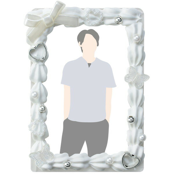 ふわっとホイップでデコる！自分だけのトレカケースを作ろう！ ふわふわのホイップと6種類のキラキラデコパーツがセットになった、楽しくカスタマイズできるトレカケースキットです。 ホイップで立体感をプラスして、まるでスイーツのような仕上がりに！付...