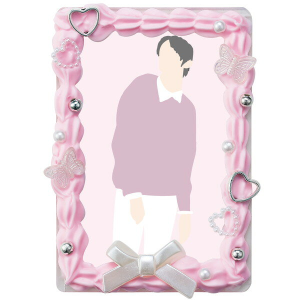 ふわっとホイップでデコる！自分だけのトレカケースを作ろう！ ふわふわのホイップと6種類のキラキラデコパーツがセットになった、楽しくカスタマイズできるトレカケースキットです。 ホイップで立体感をプラスして、まるでスイーツのような仕上がりに！付...