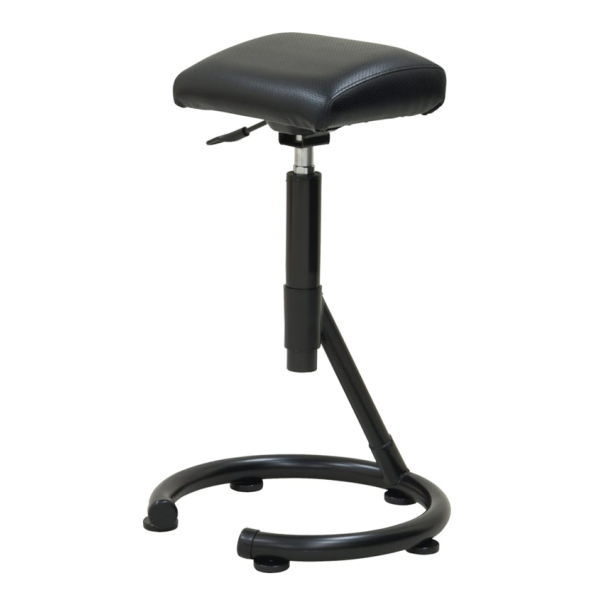 多業種のあらゆる立ち仕事をしっかりサポート。 長時間立ち続けることで起こる腰や膝、足首の痛み、足のむくみなどの身体的な負担を軽減する簡易チェアです。 座高は高めに固定することで身体を預けたり、低く固定して腰掛けたり、使用状況に応じて調整可能...