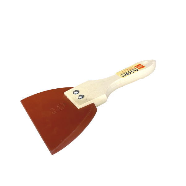 塗料のそぎ落としや接着剤の塗布などに最適 色：赤 サイズD×W×H（mm）：15×95×185 入数（本）：1 材質：（柄）木材質（先端）シリコン●お支払い方法で代引きはできません。 ●都度お取り寄せ商品です。突然の欠品、デザイン変更、仕様変更、廃盤等おこることがあります。 ●ご返品、交換はできないです。欠品時以外発注後のキャンセルはできないです。欠品時欠品の物のみ対象です。画像はイメージです。