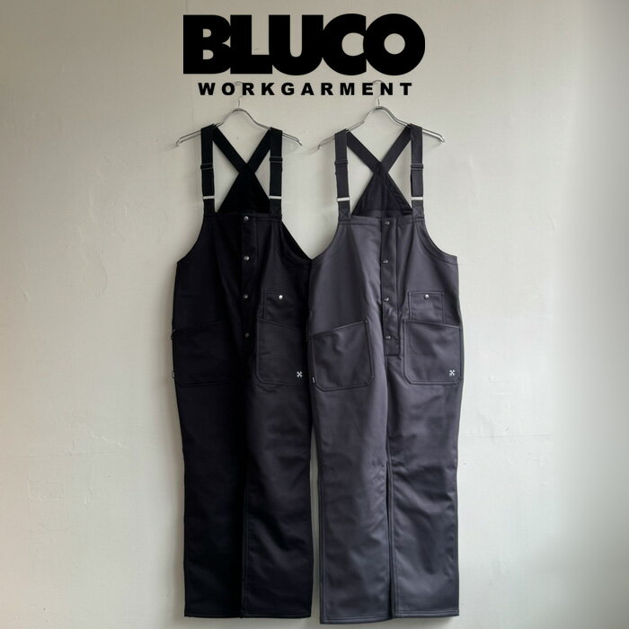 BLUCO ブルコ　2025 WINTER COLLECTION 毎シーズン好評を得ている冬の定番オーバーオール。フリースをボンディングしたストレッチT/Cツイル生地で、冬場でも快適な着用感を実現。ゆとりのあるシルエットに加え、今季は胸元にフォンポケットを新たに追加し、利便性も向上。重ね着しやすく、作業着や街着としてだけでなく、春先のバイクユースにもフィットする万能モデルです。 ■Material 表側: ポリエステル 75％, 綿 25％ 裏側: ポリエステル 100％ ■SIZE(身幅/ヒップ/ワタリ/裾幅/股上/股下) S(46.5/114/34.5/23/69.75/70) M(51.5/118/35.5/23.5/71.75/72) L(53.5/122/36.5/24/73.75/74) XL(55.5/126/37.5/24.5/75.75/76) ※サイズは商品によって若干の誤差が出る場合があります※当店スタッフ173cm Lサイズ着用 ■お取り寄せ:納期約1週間 -必ずお読みください-◆◇◆◇お取り寄せ商品の注意事項◆◇◆◇お取り寄せ商品につきましては下記の注意事項を必ずお読み頂き、"下記事項をご了承いただける方のみ"ご注文くださいますようお願い致します。●ご注文確定後のキャンセル、変更は一切お受けできません。●初期不良以外の返品・交換は一切お受けできません。●即納の商品やご予約商品とのご注文の場合は、分けてカートへお入れください。●ブランドからの出荷の都合や運送上の都合で予定の入荷日より前後する場合がございます。●日時指定のご希望に添えない場合もございますのでご了承ください。●ブランドとの在庫共有のため、在庫更新のタイムラグにより商品をご用意できない場合がございますのでご了承ください。その場合は早急にご連絡させていただきます。●商品入荷後、ご連絡、即発送となります。●クレジット決済をご選択いただいた場合は、商品発送時に売上請求を行います。 【BLUCO ブルコ】 日本発信の欧米スタイルのワークウェア専門ブランド。 日本人による日本人の為のワークウェアは、多くのメカニックやカスタムビルダーに愛され続けています。 欧米スタイルのワークウェア専門ブランドとして日本から発信されるウェア類はファッションブランドとは対極をなすリアルワークとし、強度と作業着としてのパフォーマンスに重点を起きプロダクトされております。 国内外のメカニックやビルダー達の意見を吸い上げ試作を幾度となく重ね、過酷な使用下においても破損しづらい丈夫な製品を心がけ企画されております。 あくまでミニマルなワークウェアとしてのプロダクトは不必要なデザイン性を省き、華美な刺繍やプリントはデザインに使用しておりません。 ユニフォームやチームウェア等へのご利用も多く、シャツやパンツのサイズ展開やカラーバリエーションも多く存在いたします。 欧米同様、バイカーやスケーター等のハードな使用を余儀なくされるカッティングエッジからも広くファッションシーンに普及し、飾り気のないシンプル＆タフなギアとして広く浸透しております。BLUCO (ブルコ) STRETCH WARM OVERALL INFORMATION 商品情報ブランド説明BLUCO ブルコ STRETCH WARM OVERALL毎シーズン好評を得ている冬の定番オーバーオール。フリースをボンディングしたストレッチT/Cツイル生地で、冬場でも快適な着用感を実現。ゆとりのあるシルエットに加え、今季は胸元にフォンポケットを新たに追加し、利便性も向上。重ね着しやすく、作業着や街着としてだけでなく、春先のバイクユースにもフィットする万能モデルです。■Material表側: ポリエステル 75％, 綿 25％裏側: ポリエステル 100％※サイズは商品によって若干の誤差が出る場合があります※当店スタッフ173cm XLサイズ着用■お取り寄せ:納期約1週間【BLUCO ブルコ】日本発信の欧米スタイルのワークウェア専門ブランド。日本人による日本人の為のワークウェアは、多くのメカニックやカスタムビルダーに愛され続けています。欧米スタイルのワークウェア専門ブランドとして日本から発信されるウェア類はファッションブランドとは対極をなすリアルワークとし、強度と作業着としてのパフォーマンスに重点を起きプロダクトされております。国内外のメカニックやビルダー達の意見を吸い上げ試作を幾度となく重ね、過酷な使用下においても破損しづらい丈夫な製品を心がけ企画されております。あくまでミニマルなワークウェアとしてのプロダクトは不必要なデザイン性を省き、華美な刺繍やプリントはデザインに使用しておりません。 サイズサイズ身幅ヒップワタリ裾幅股上股下S46.511434.52369.7570M51.511835.523.571.7572L53.512236.52473.7574XL55.512637.524.575.7576