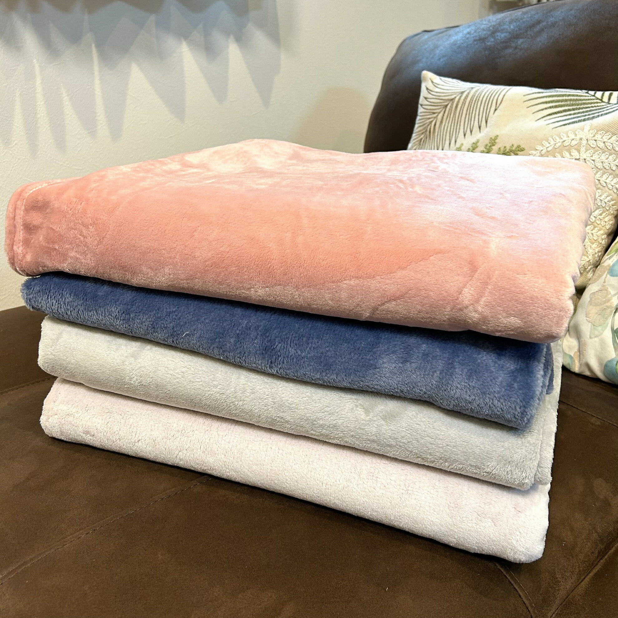 毛布 シングル 暖かい 軽い 薄手 150×200cm ブランケット 送料無料