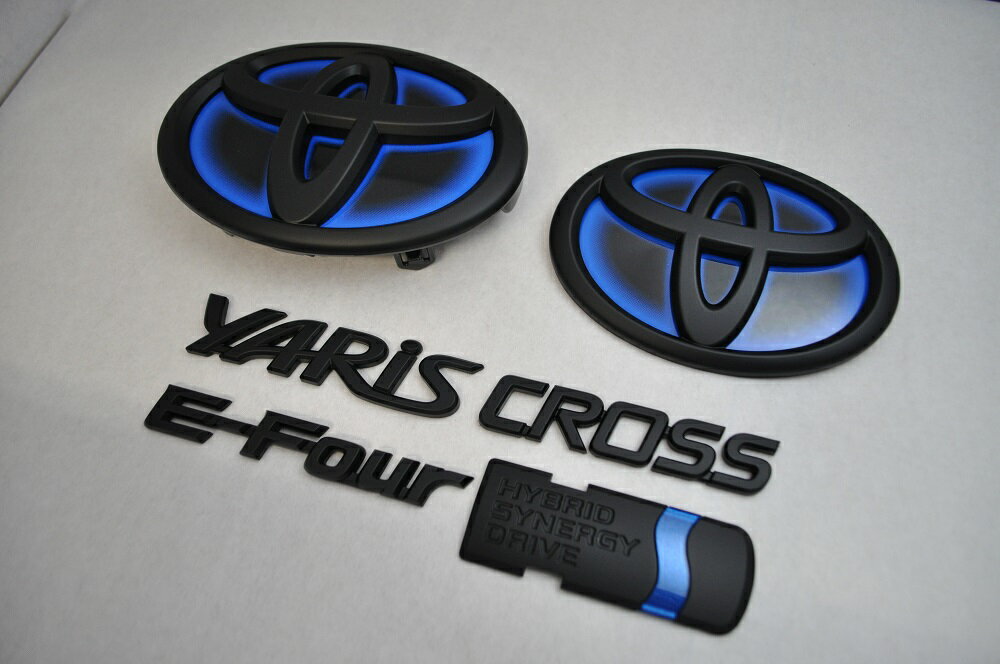 ヤリスクロス　E-FOUR（ハイブリッド車）　MXPJ15　マットブラックorピアノブラックエンブレム　6点SET　　純正/メッキ/艶消し/黒/セット/単品/車/車パーツ/カーパーツ/高品質/送料無料