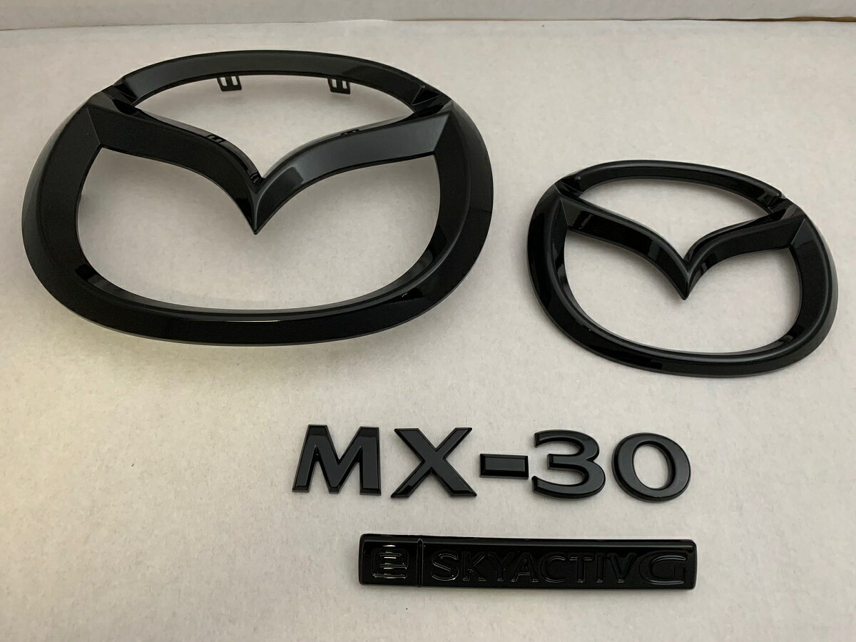 【当店全品ポイント7倍※要エントリー】DREJ3P　MXー30　2WD　マットブラックorピアノブラックエンブレム　4点SET　　INVENTER/grow/メッキ/ブラッククローム/ゴールド/車エンブレム/車パーツ/