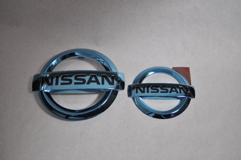 E52エルグランド　ブルーメッキエンブレム　フロント／リアニッサンマークSET　　INVENTER/grow/メッキ/ブラッククローム/ゴールド/車エンブレム/車パーツ/ 2