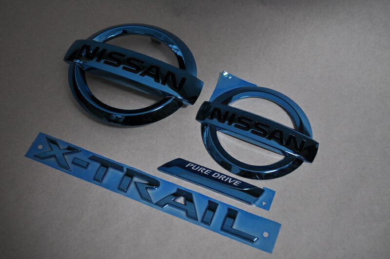 T32エクストレイル　アラウンドビューモニター無し車用　ブルーメッキエンブレム4点SET　　INVENTER/grow/メッキ/ブラッククローム/ゴールド/車エンブレム/車パーツ/