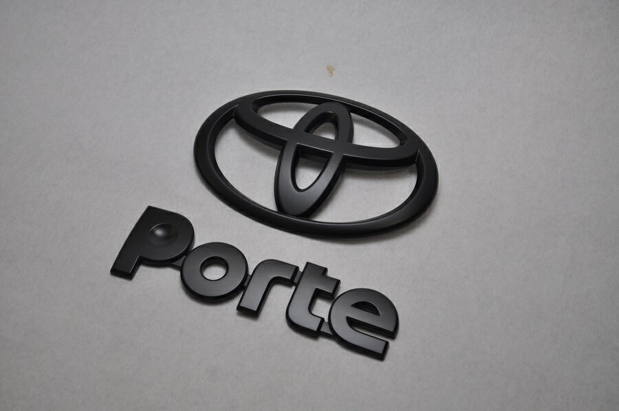 【当店全品ポイント7倍※要エントリー】NNP10/11/15ポルテ　マットブラックorピアノブラックエンブレム　リア2点SET　　INVENTER/grow/メッキ/ブラッククローム/ゴールド/車エンブレム/車パーツ/