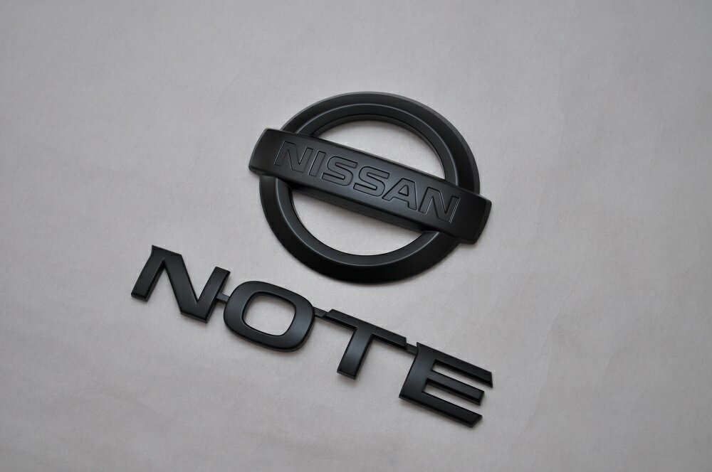 E12ノート　マットブラックorピアノブラックエンブレム　リア2点SET　　INVENTER/grow/メッキ/ブラッククローム/ゴールド/車エンブレム/車パーツ/