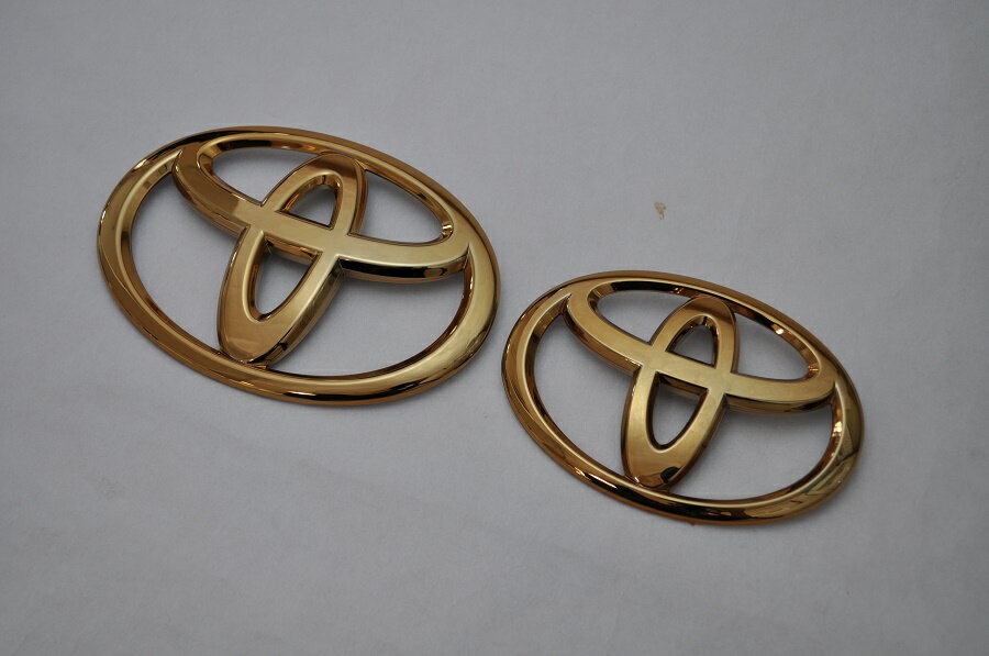 M900A/M910A　ルーミー　ゴールドエンブレムフロント／リアトヨタマーク2点SET　　INVENTER/grow/メッキ/ブラッククローム/ゴールド/車エンブレム/車パーツ/