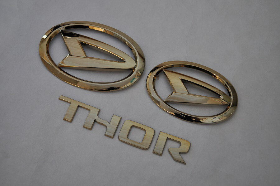 M900S/M910S　トール　ゴールドエンブレム3点SET　　INVENTER/grow/メッキ/ブラッククローム/ゴールド/車エンブレム/車パーツ/