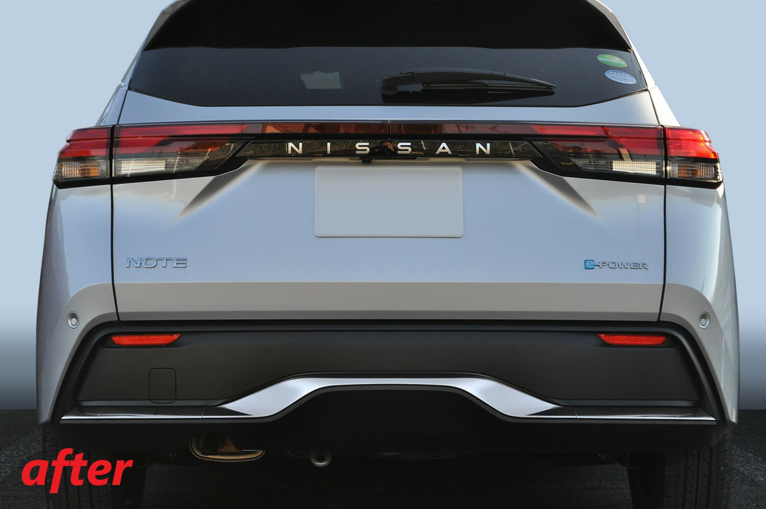 E13ノート　リアバンパーガーニッシュ　送料込み　クローム　ガラスコーティング済み