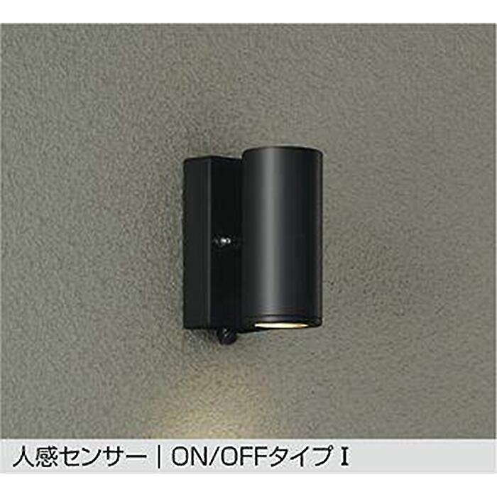 【特長】 ●灯具が360°回転するシンプルデザインのポーチ灯。外向き20°の斜め照射も可能です。 ●必要な時だけ点灯。人感センサーON/OFFタイプ1は、省エネと防犯を考えたセンサーです。 ●人を感じて自動で点灯・消灯。人体から発せられる熱...