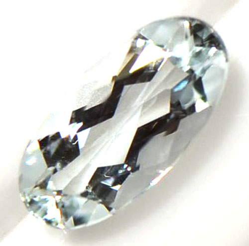 アクアマリン メジナ 5x10mm 1.12 カラット 49