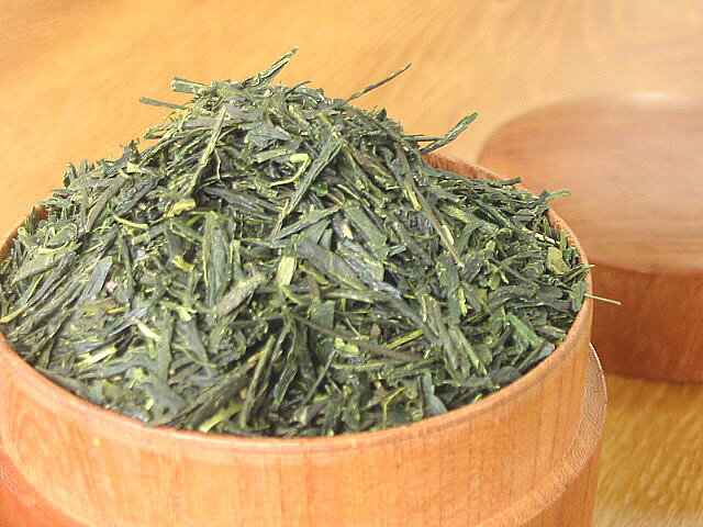 隠れた銘茶（大和茶）♪爽快な香りと程よい渋さ！業務用！大和煎茶1kg （1000g）【緑茶・日本茶・カテキン】【あす楽対応】【HLS_DU】 【送料無料】（北海島沖縄は除く）