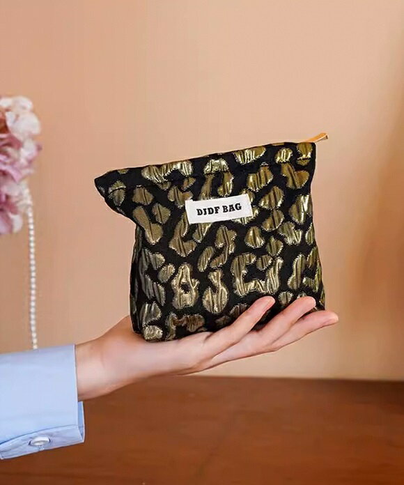 【PRE BLACK FRIDAY】ポーチ レオパード柄 レオパード 柄 アニマル柄 収納 小物入れ コスメポーチ 化粧..