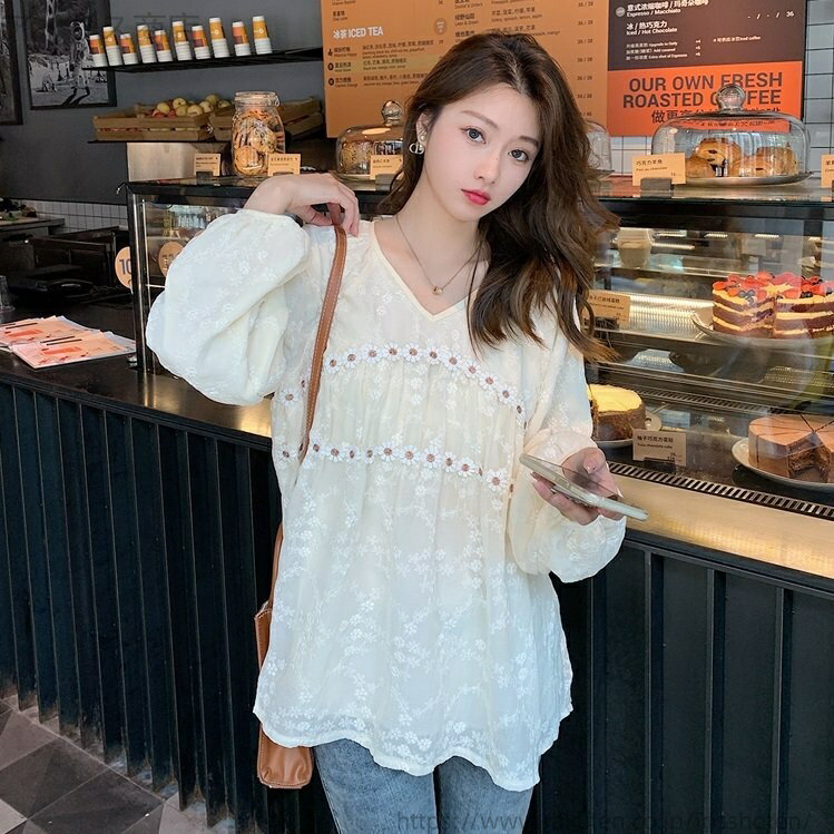 【送料無料】トップス レース 花柄 シャツ ブラウス Vネック パフスリーブ レディース 可愛い ママコー..