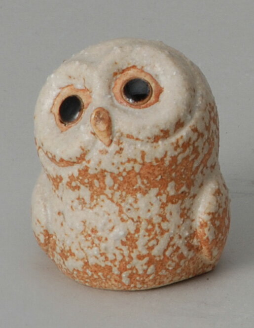 樂天商城 - 石肌手づくりふくろう (大)信楽焼 陶器 置物 梟 フクロウ 縁起物 開店祝い 新築祝い 引越し祝い プレゼント 贈り物 ギフト 彩り屋