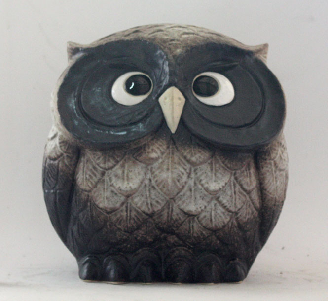 Owl - ふくろう粉引風10号信楽焼 陶器 置物 梟 フクロウ 縁起物 開店祝い 新築祝い 引越し祝い プレゼント 贈り物 ギフト 彩り屋