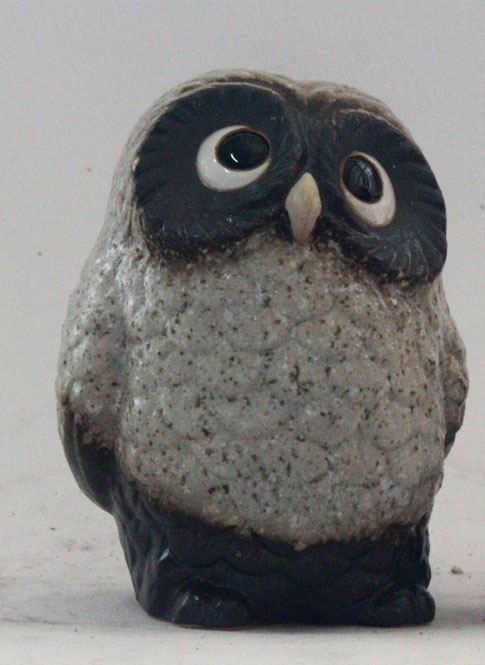 ふくろう ( 古信楽 ) 6.5号信楽焼 陶器 置物 梟 フクロウ 縁起物 開店祝い 新築祝い 引越し祝い プレゼント 贈り物 ギフト 彩り屋