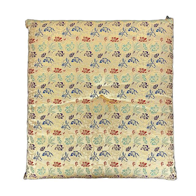 Rakuten - 仏壇座布団 御前座布団 お寺様用 圧縮綿 唐花に鳳凰 白茶 お寺様用座布団 住職用座布団 法事用座布団 仏壇 住職 座布団 お仏壇 法事 法要 お坊さん お寺 仏事 お盆 お彼岸 仏前座布団 仏壇用品