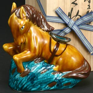 二代 浅蔵五十吉作 干支 午 九谷焼 置物 文化勲章受章 日本芸術院会員