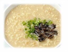 レナケアー とんこつラーメン 75.1g×1カップ 日清オイリオ 【平日午前11時迄のご注文で即日発送】【賞味期限2019/04/24】