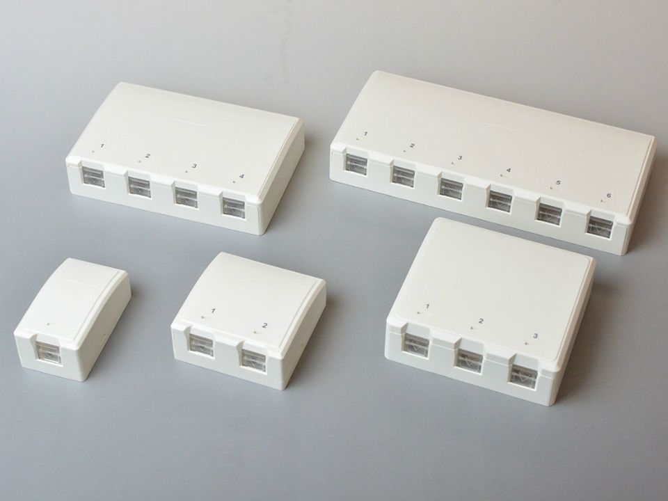 日本製線 Cat6A用6ポートローゼットボックスキット（深型、シールド用）　NSBOX6L-6A-SKIT