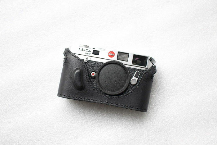 Funper Leica M6 MP 専用 ブルタイプ 本革 ボディケース 純正ハンドメイドで 高級な本革を採用しています