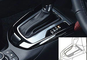 MAZDA【マツダ】純正用品 CX-3【シーエックススリー】シフトブーツパネル(アルミ調)(AT車用) カー用品 車用品 部品 パーツ アクセサリ オプション 【宅配便 小サイズ】