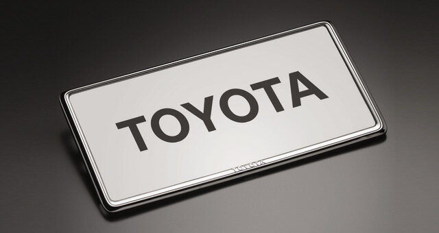 TOYOTA【トヨタ】純正用品 AURIS【オーリス】ナンバーフレーム（デラックス） カー用品 車用品 部品 パーツ アクセサリ オプション 【宅配便 小サイズ】